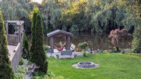 Luxurious Waterfront Suite Niagara Falls - Creekside B&B